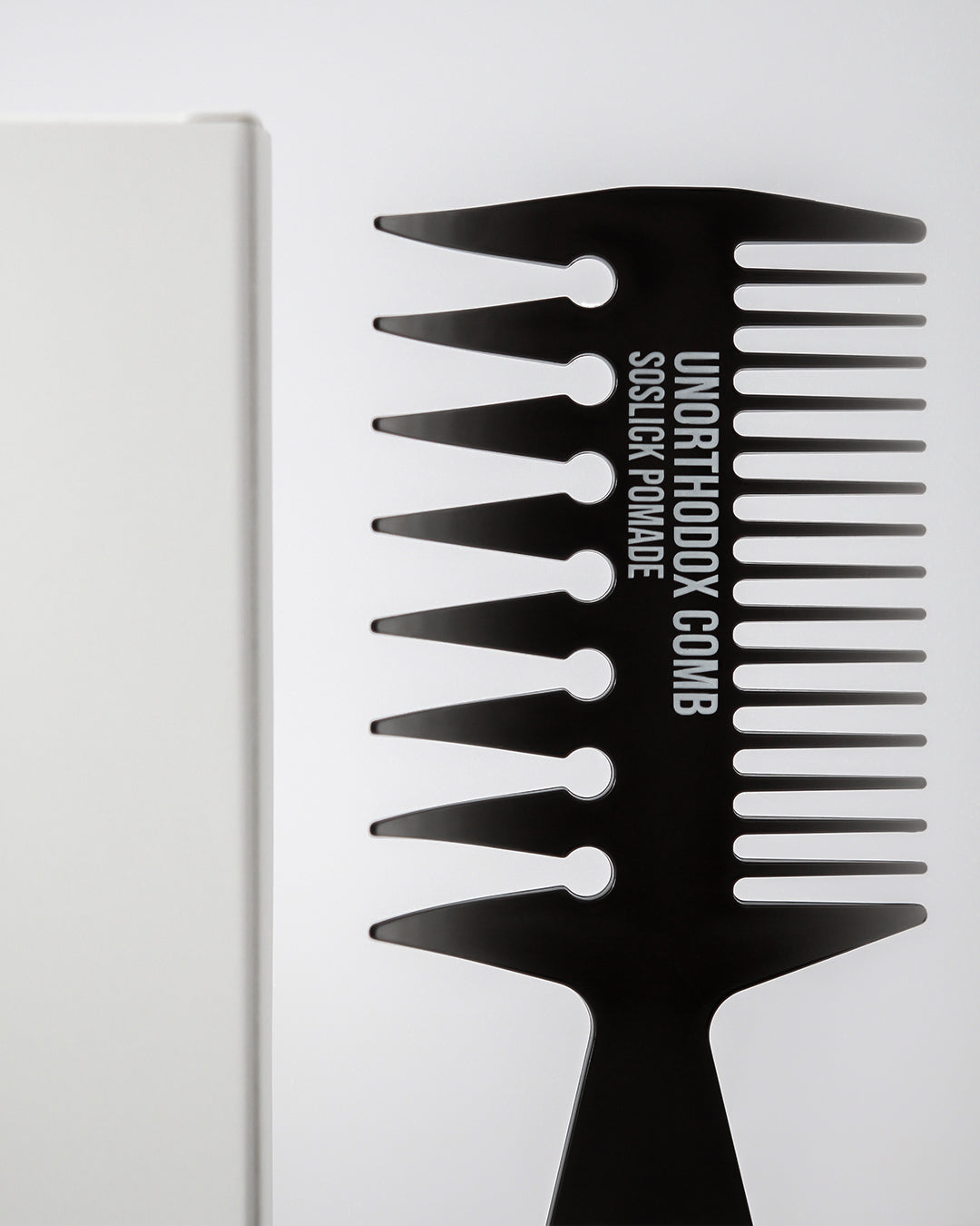 UNORTHODOX COMB