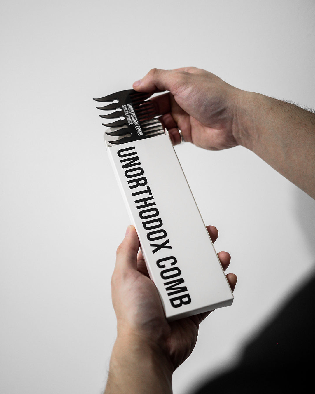 UNORTHODOX COMB